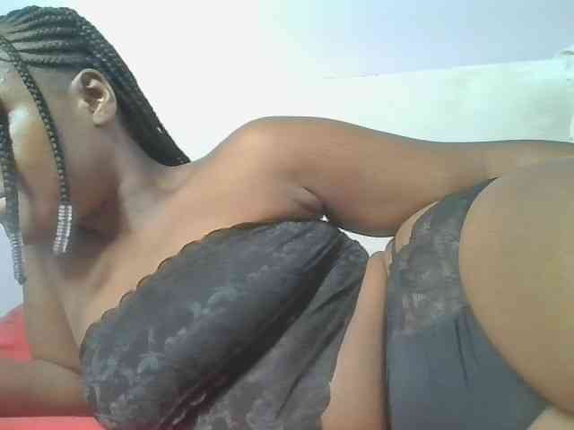 Sexyicey webcam