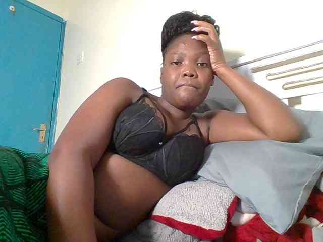 Sexyicey webcam