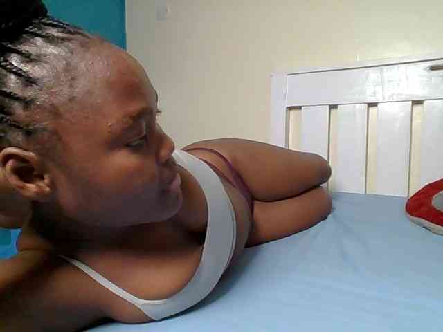 Sexyicey webcam