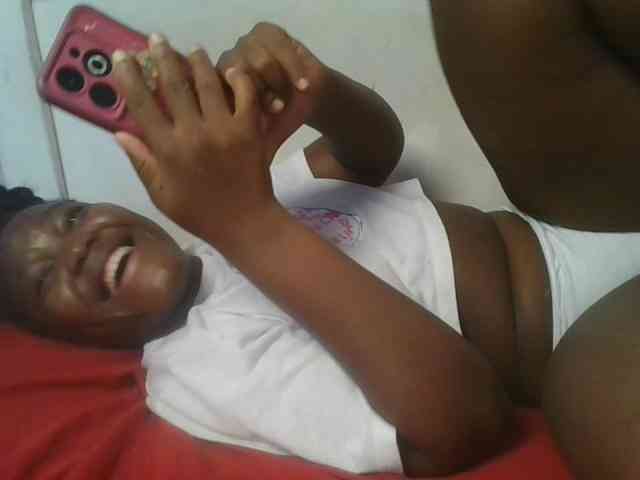 Sexyicey webcam