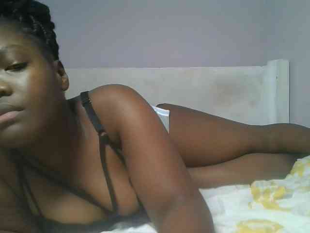 Sexyicey webcam