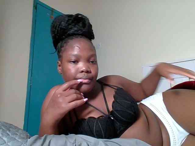 Sexyicey webcam