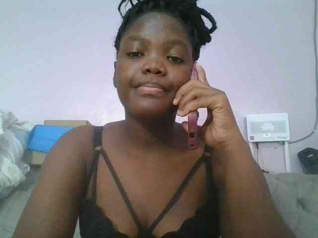 Sexyicey webcam