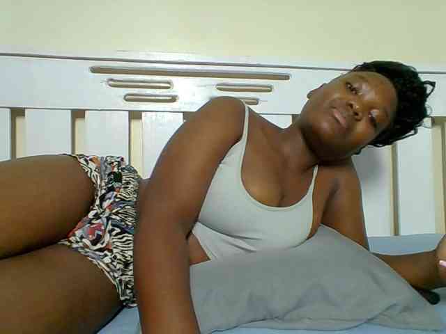 Sexyicey webcam
