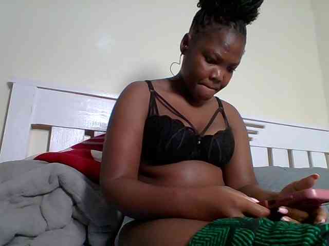 Sexyicey webcam