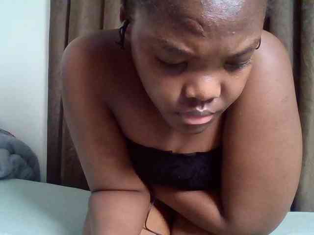 Sexyicey webcam
