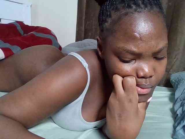 Sexyicey webcam