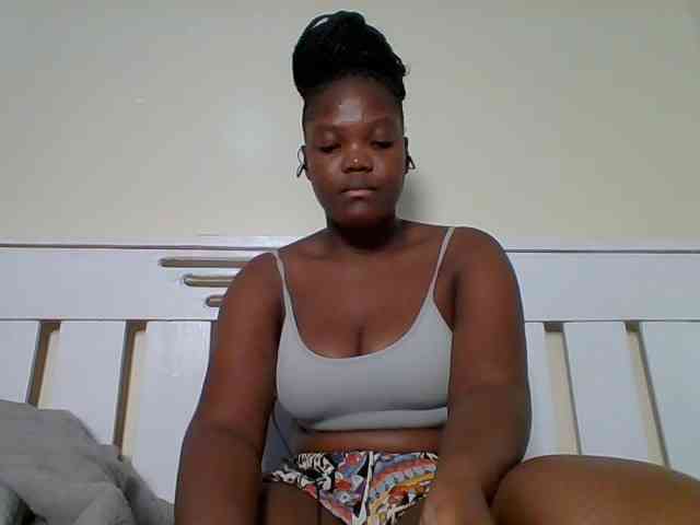 Sexyicey webcam
