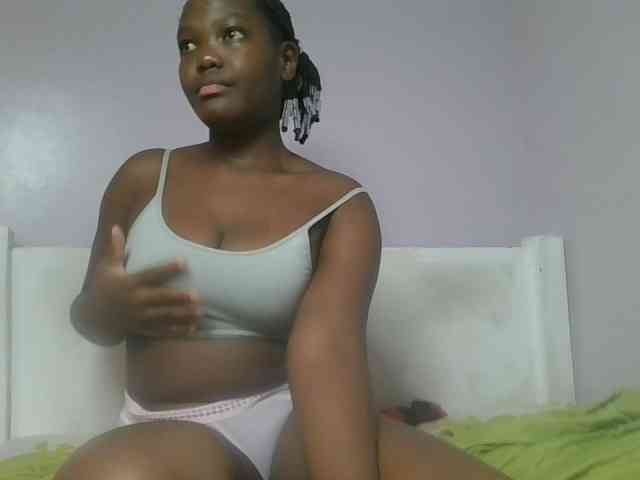 Sexyicey webcam