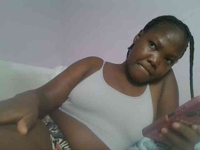 Sexyicey webcam