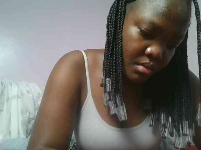 Sexyicey webcam