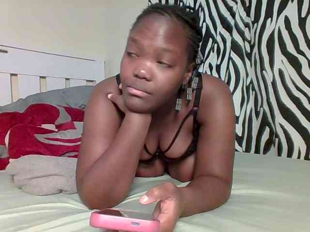 Sexyicey webcam
