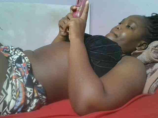Sexyicey webcam