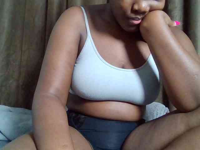 Sexyicey webcam