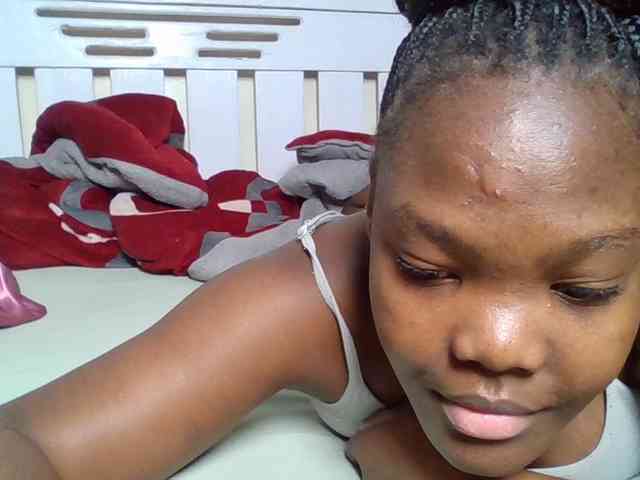 Sexyicey webcam