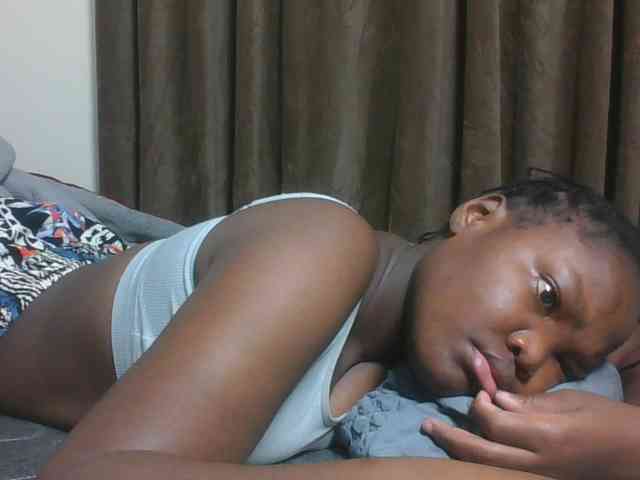 Sexyicey webcam