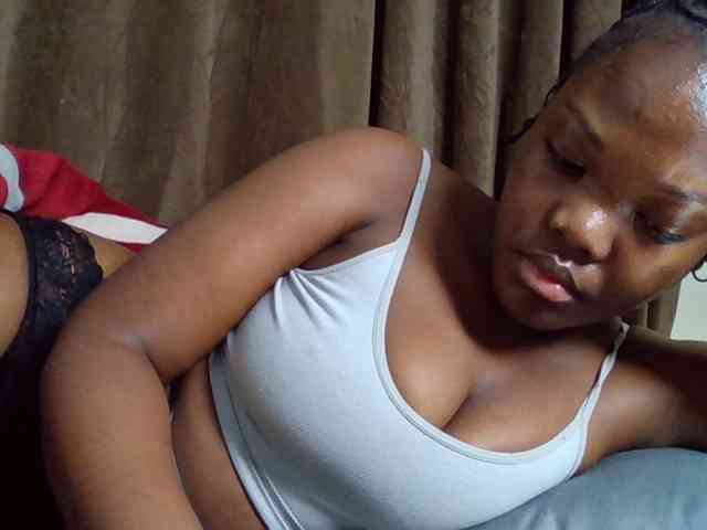 Sexyicey webcam