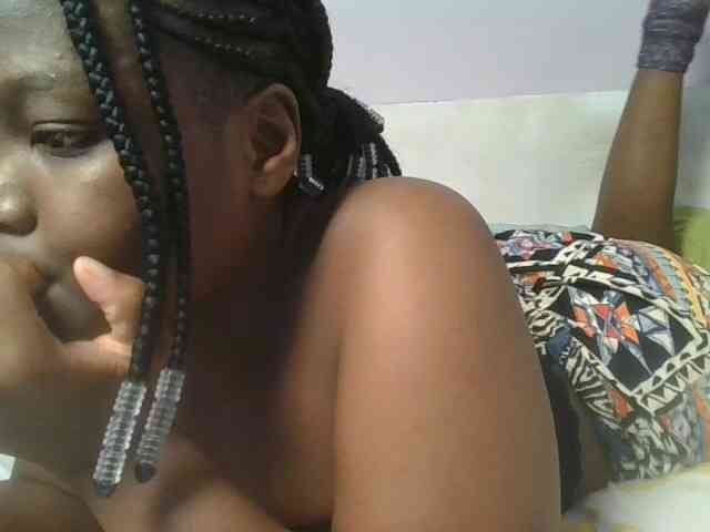 Sexyicey webcam