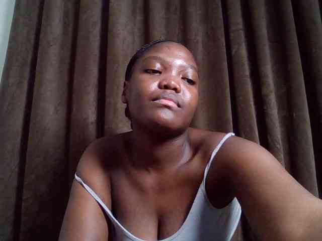 Sexyicey webcam