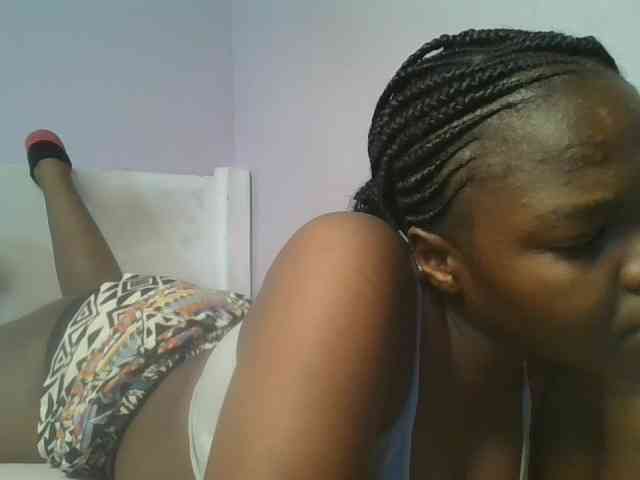 Sexyicey webcam