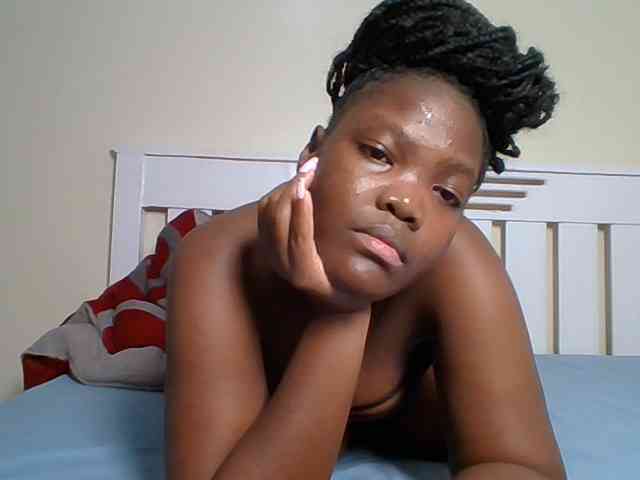 Sexyicey webcam