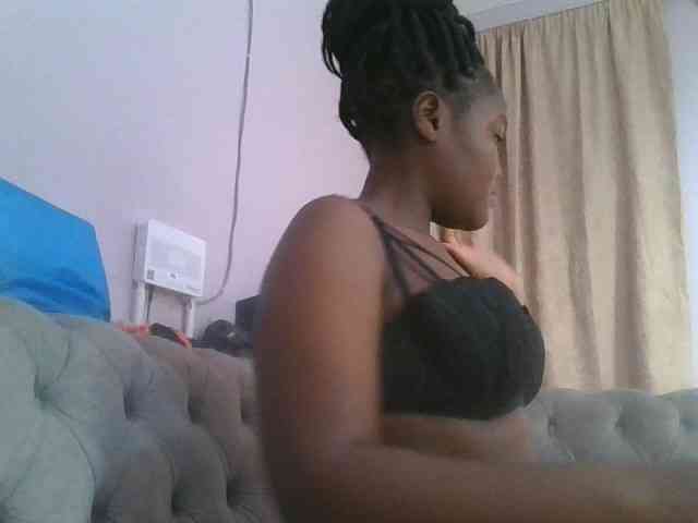 Sexyicey webcam
