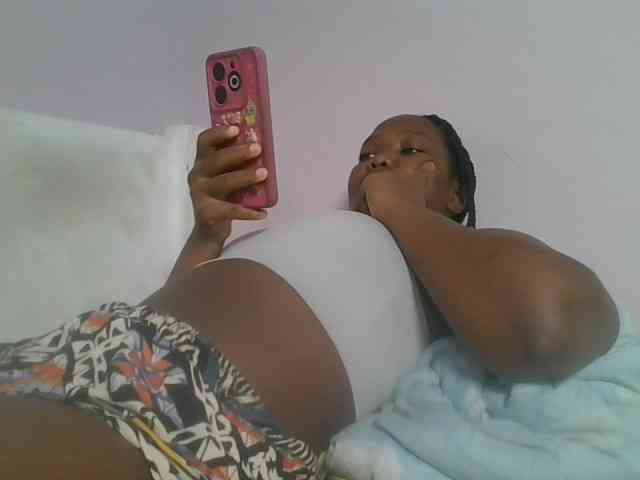 Sexyicey webcam