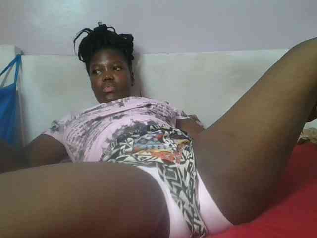 Sexyicey webcam