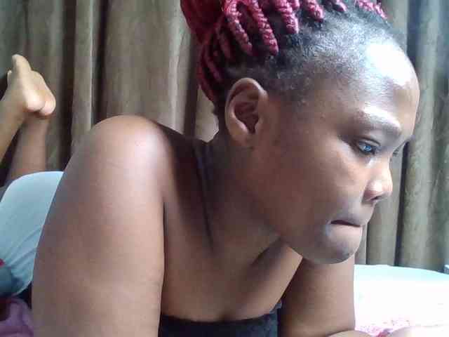 Sexyicey webcam