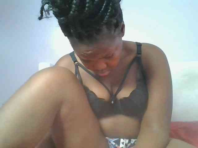 Sexyicey webcam