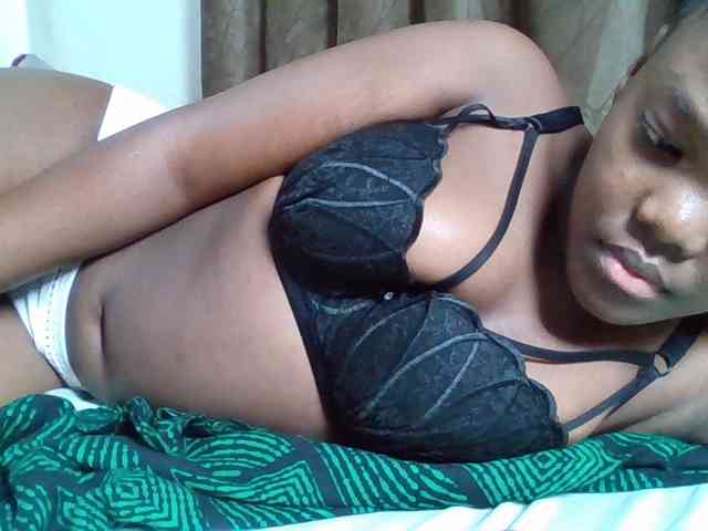 Sexyicey webcam