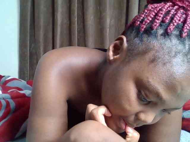 Sexyicey webcam