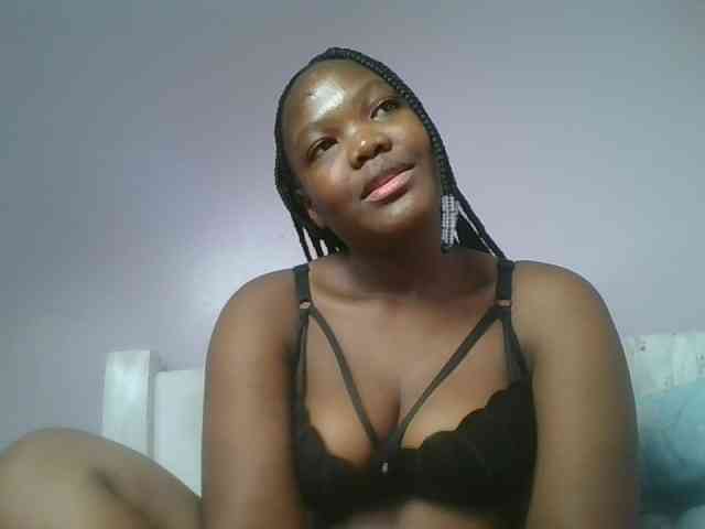 Sexyicey webcam
