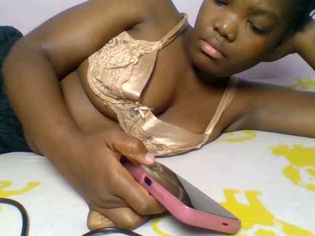 Sexyicey webcam