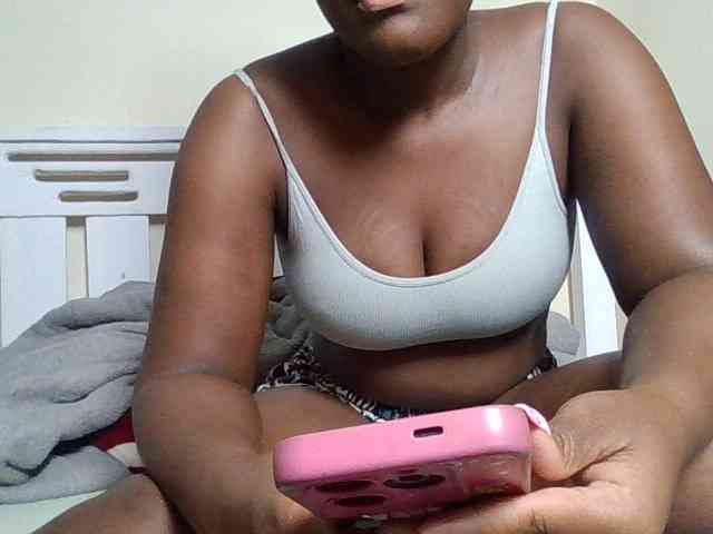 Sexyicey webcam