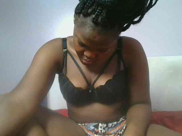 Sexyicey webcam
