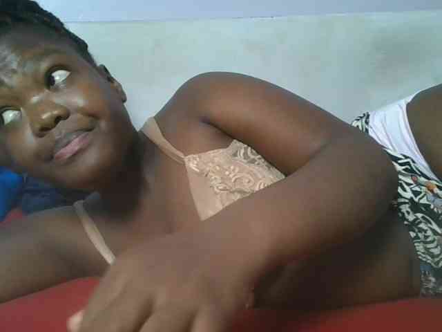 Sexyicey webcam
