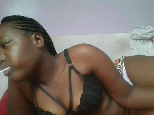 Sexyicey webcam