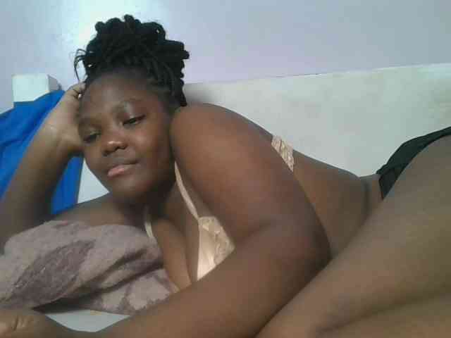 Sexyicey webcam