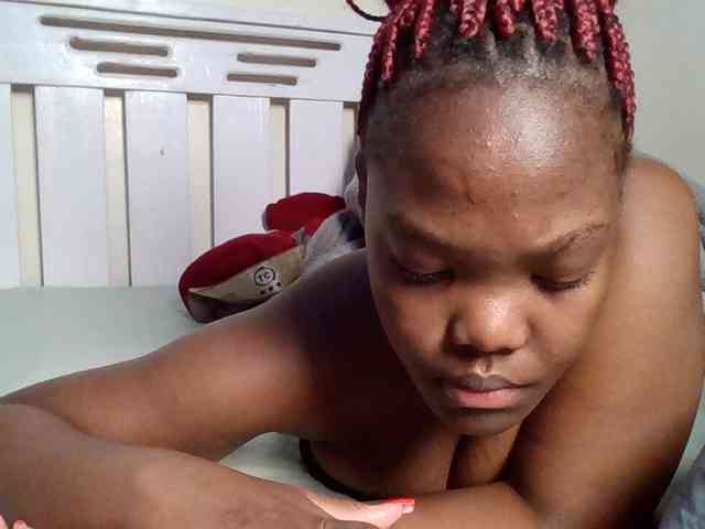 Sexyicey webcam