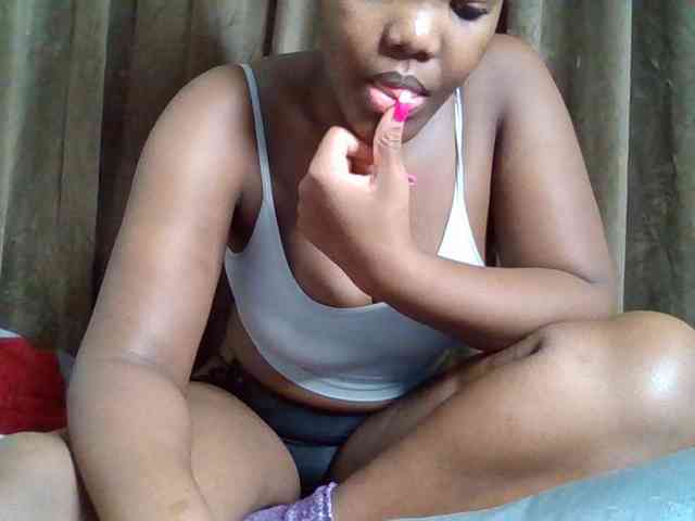 Sexyicey webcam