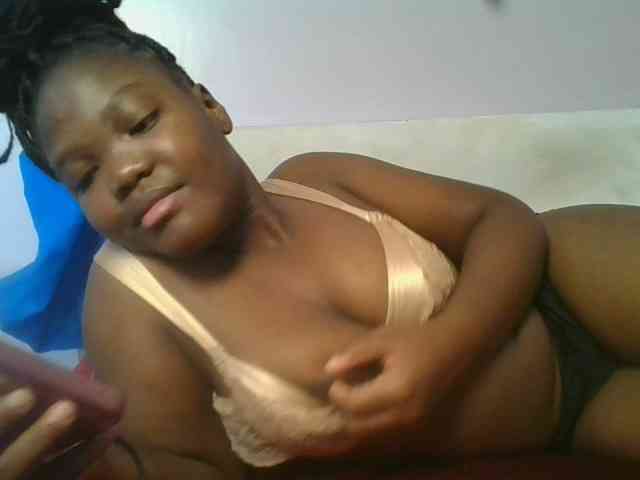 Sexyicey webcam