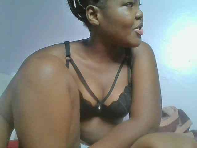 Sexyicey webcam