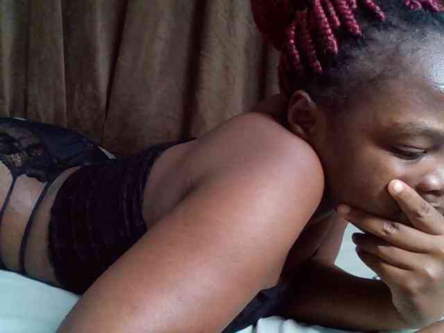 Sexyicey webcam