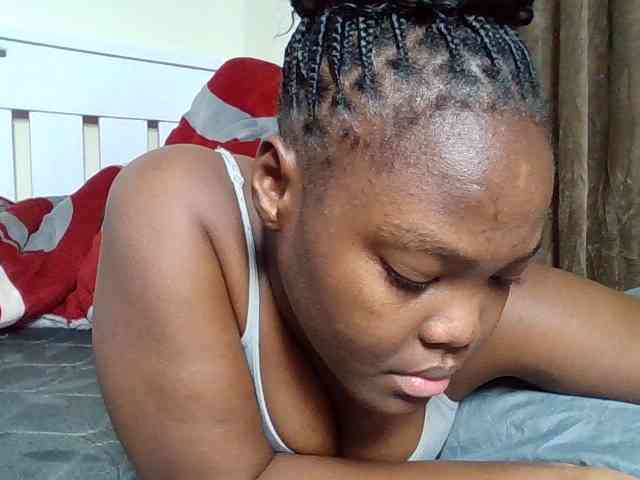 Sexyicey webcam
