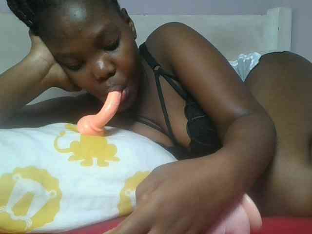 Sexyicey webcam