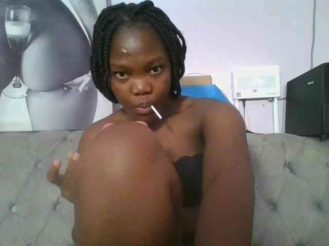 Sexyicey webcam