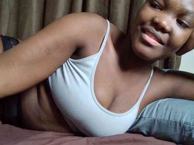 Sexyicey webcam