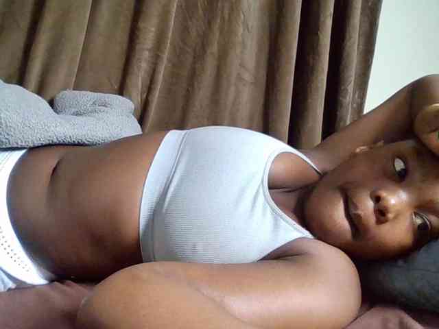 Sexyicey webcam