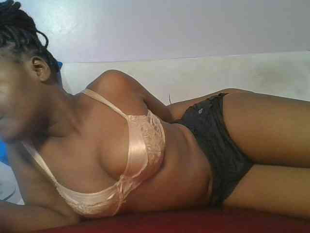 Sexyicey webcam